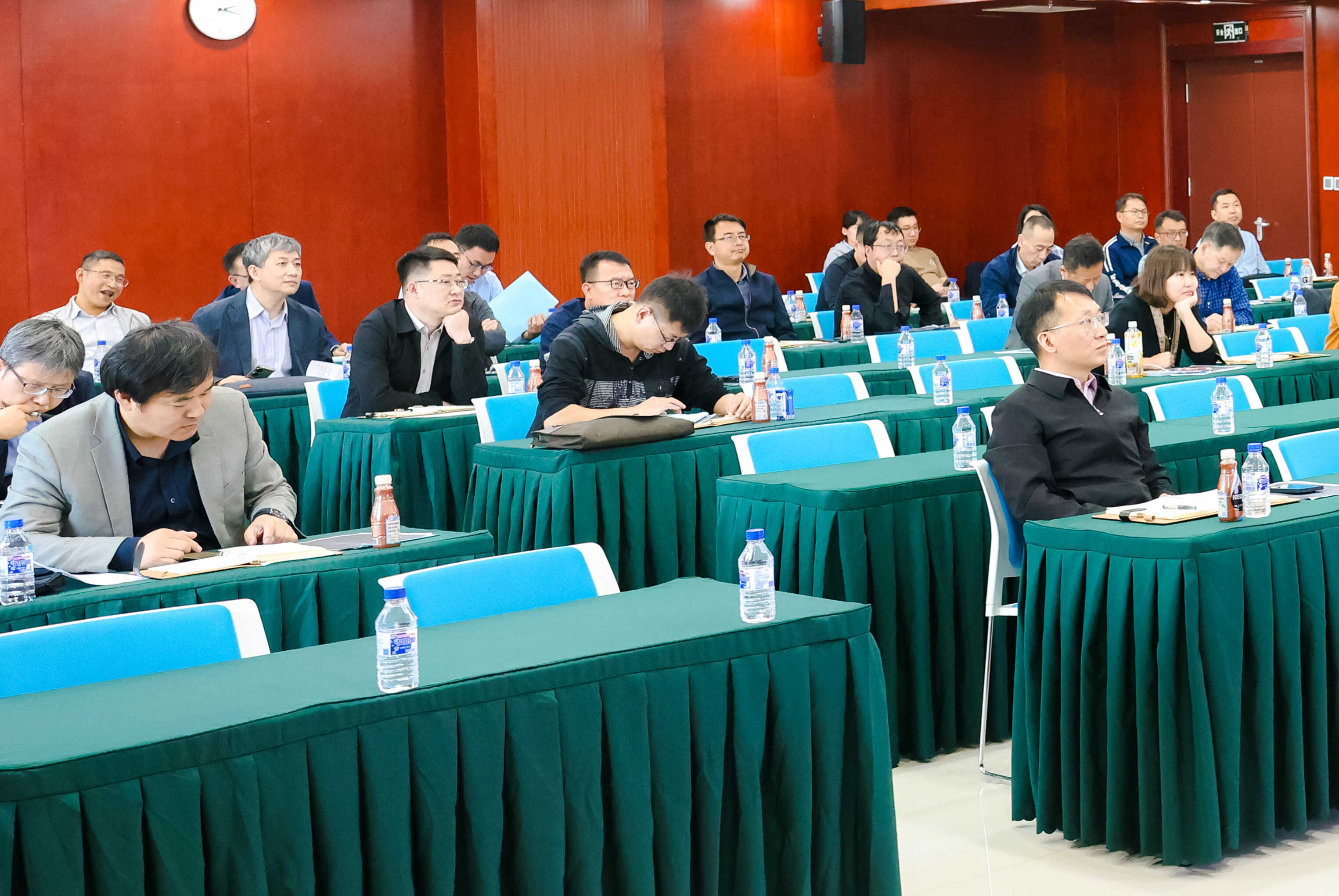 沈阳自动化所开展警示教育报告会